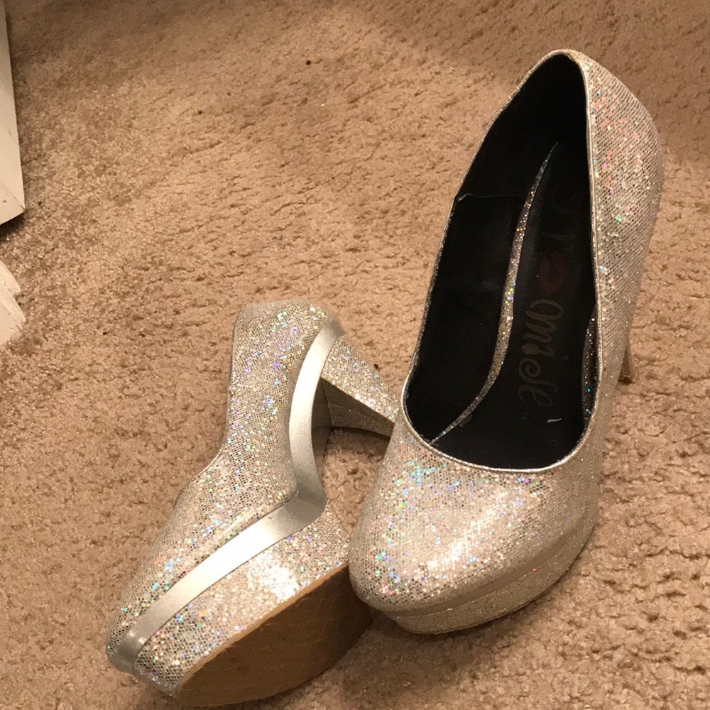 6 inch glitter heels (silver) size 10 wide
